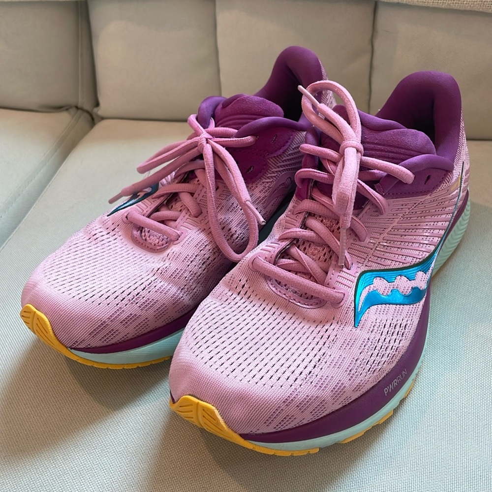 Saucony Running shoes